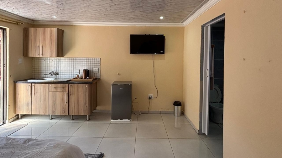 7 Bedroom Property for Sale in Mogwase Unit 4 North West